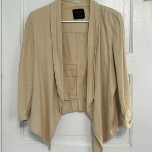 Love tree linen lightweight coat/jacket ruching on sleeve